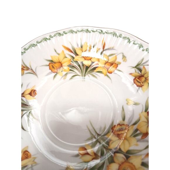 VNTG Queen’s March Daffodil Saucer White Fine Bone China Yellow Floral Dainty - Picture 3 of 15